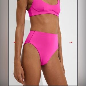 Left on Friday Hi Hi Bottoms 🍉